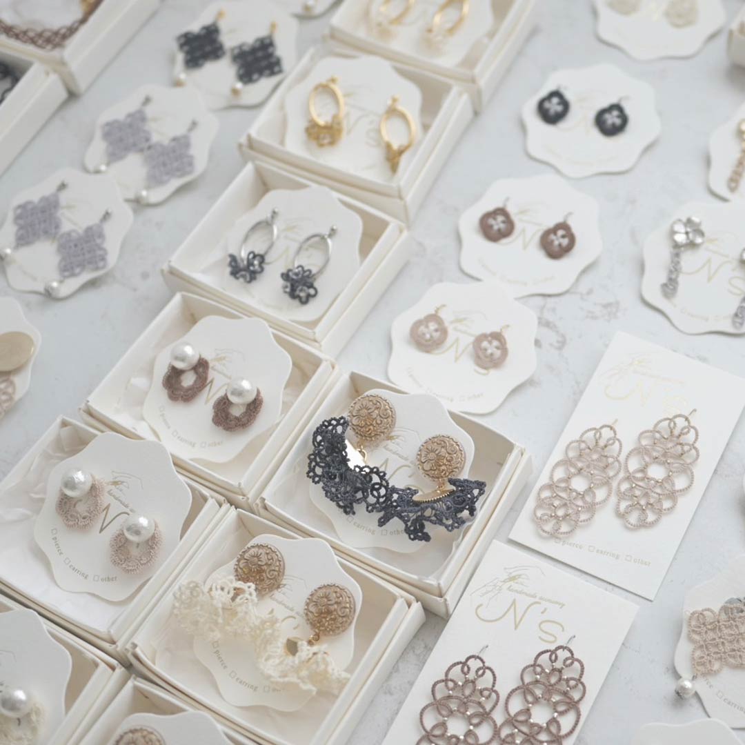 箔押しアクセサリー台紙を作成