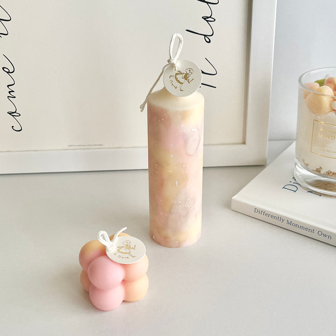 キャンドルの下げ札　ロゴ入りの箔押しタグ